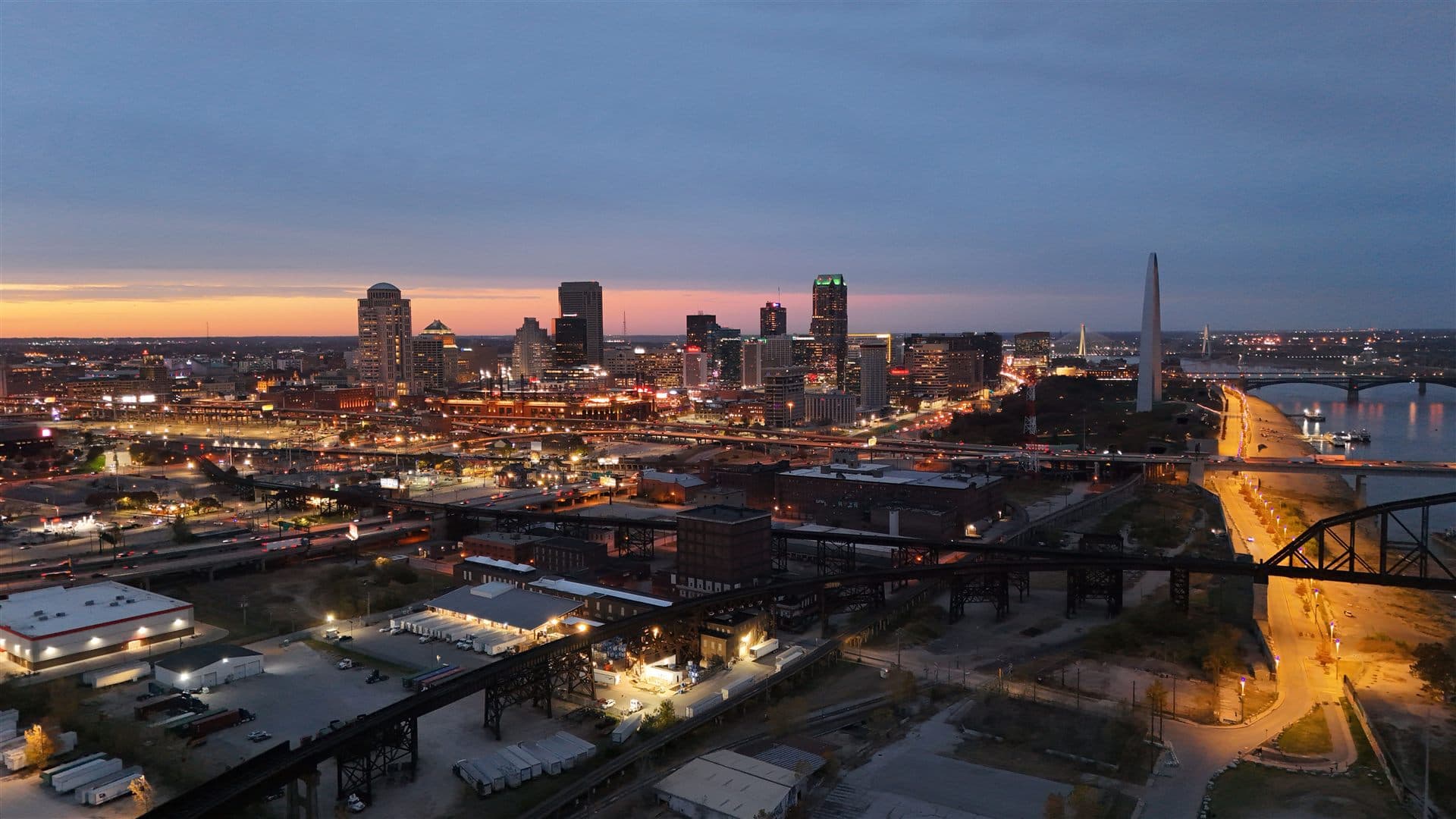 Missouri skyline or landscape for local Jewish obituary resources for Missouri